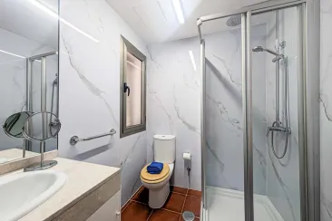 Shower Room-3