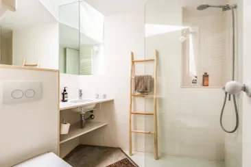 Shower Room-1
