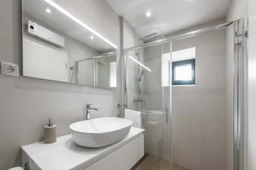 Shower Room-1