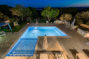 Pool-1