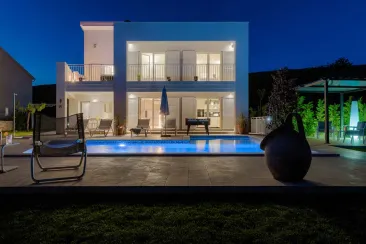 Villa-2