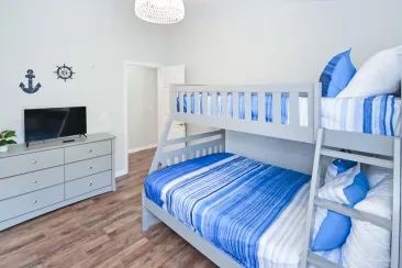 Ground Floor - Bedroom 4