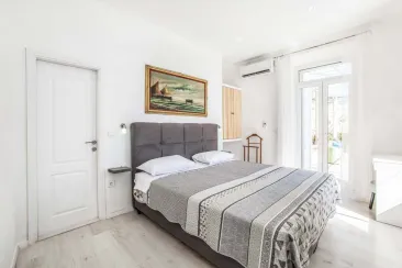 Ground Floor - Bedroom 1