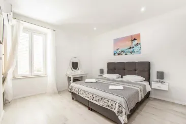 Ground Floor - Bedroom 4
