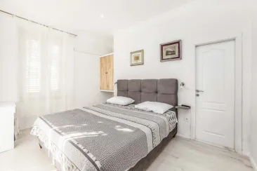 Ground Floor - Bedroom 3