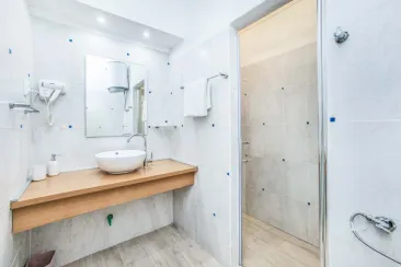 Shower Room-2