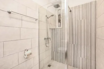 Shower Room-3