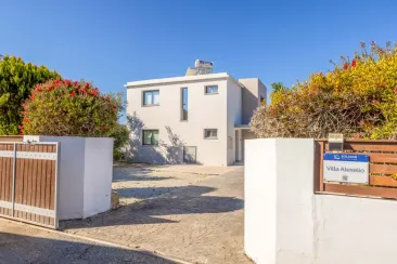 Villa-2