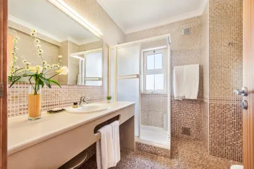 Shower Room-1