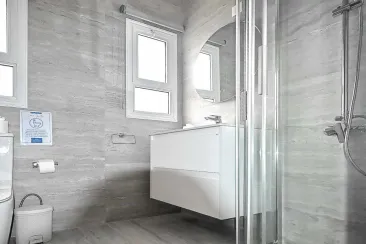 Shower Room-1