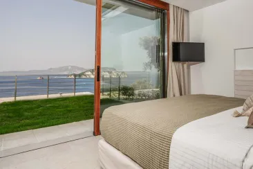 Ground Floor - Bedroom 2
