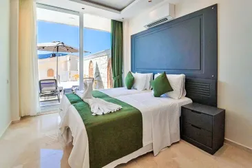 Ground Floor - Bedroom 1