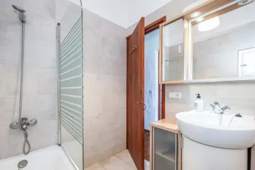 Shower Room-1