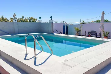 Pool-1