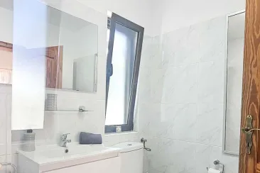 Shower Room-1
