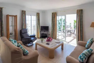 Lounge-1
