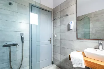 Shower Room-1