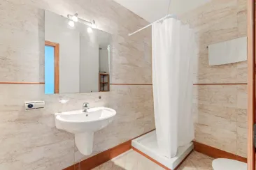 Shower Room-1