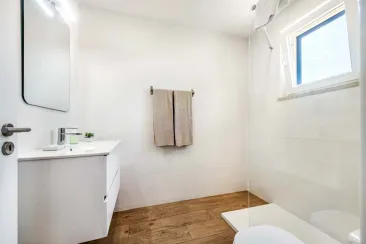 Shower Room-1