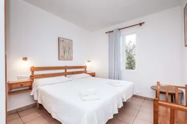 Ground Floor - Bedroom 3