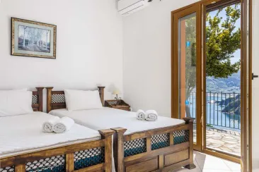 Ground Floor - Bedroom 1
