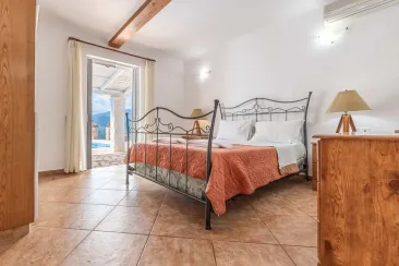 Ground Floor - Bedroom 1
