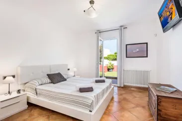 Ground Floor - Bedroom 1