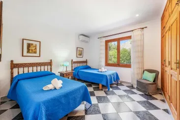 Ground Floor - Bedroom 3