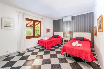 Ground Floor - Bedroom 4
