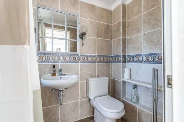 Shower Room-3