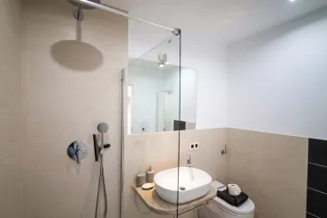 Shower Room-3