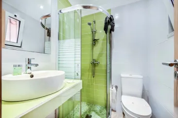 Shower Room-1