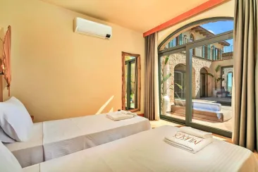 Ground Floor - Bedroom 2