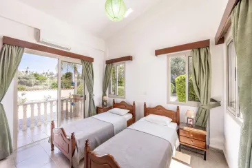 Ground Floor - Bedroom 1
