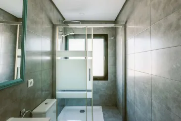 Shower Room-1