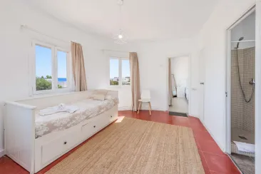 Ground Floor - Bedroom 4