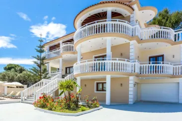 Villa-2