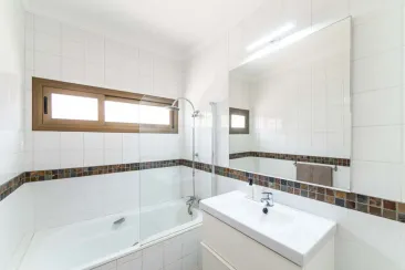 Shower Room-1